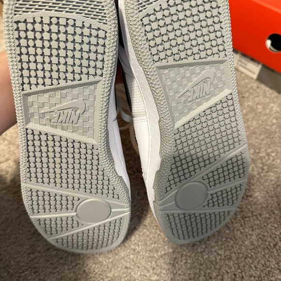 Nike attack sneakers - Picture 5 of 7